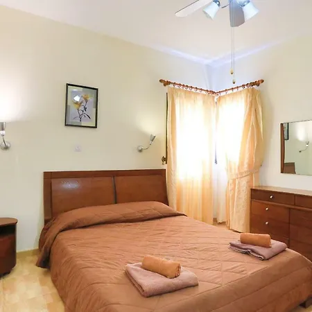 Tsikkos Ena Case de vacanță Makounta