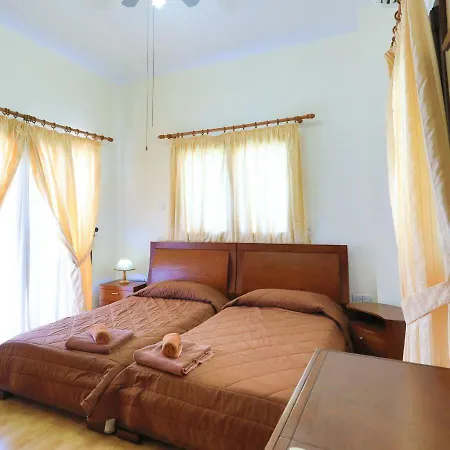 Tsikkos Ena Makounta