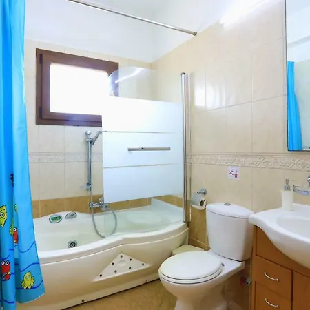 Case de vacanță Tsikkos Ena Makounta
